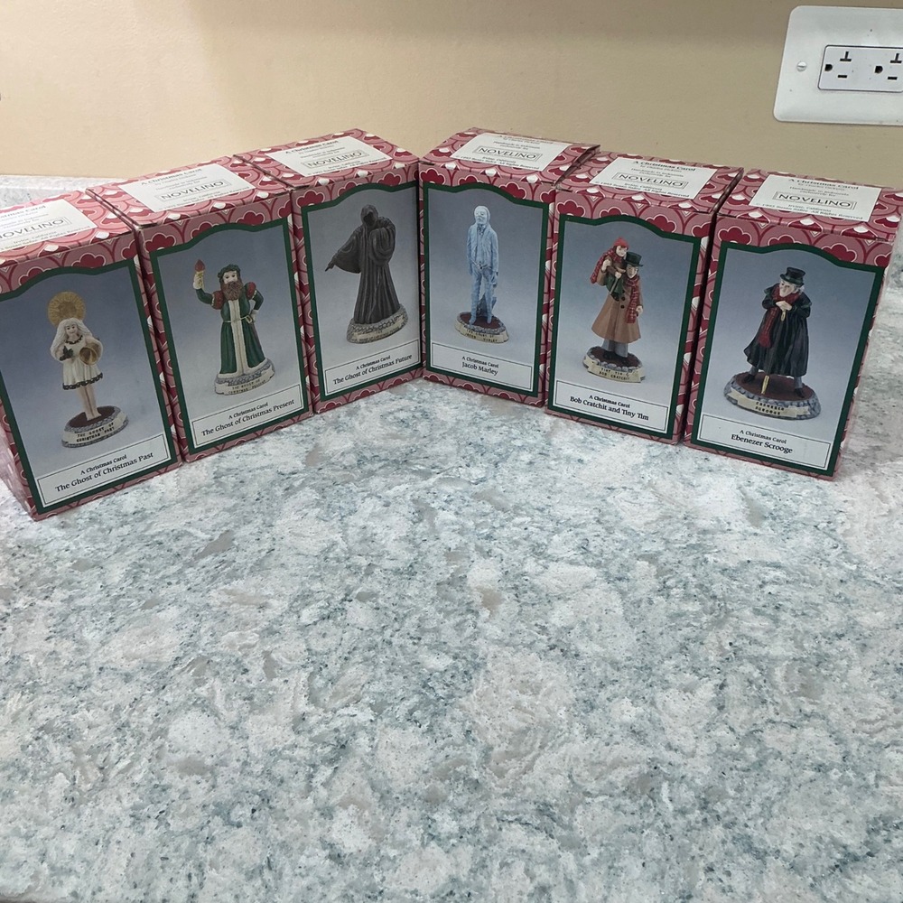 Novelino A Christmas Carol Figurine Set 6pc Multicolor Dickens Collection Boxed